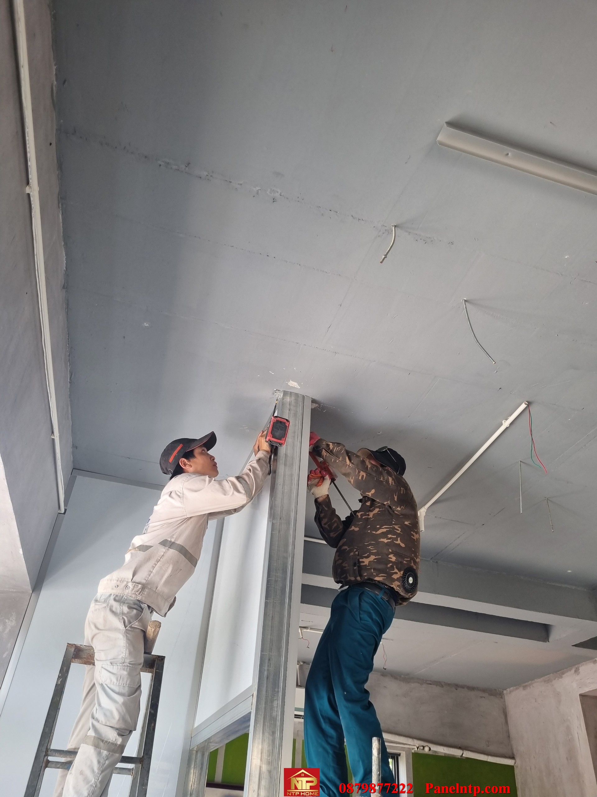 Thi công Vách Panel EPS